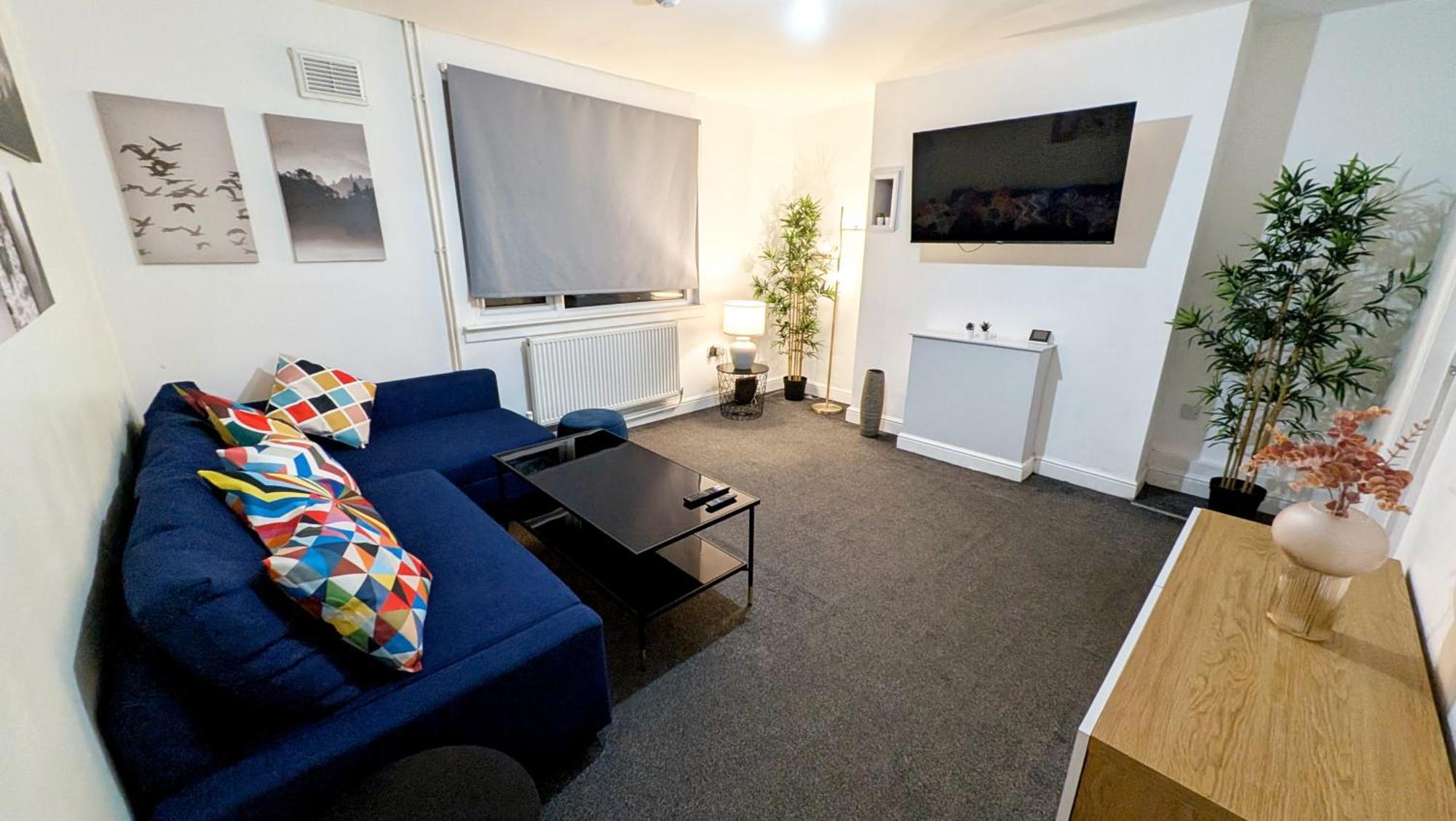 Stockhill Lane Spacious 3-Bedroom House With Private Parking Nottingham